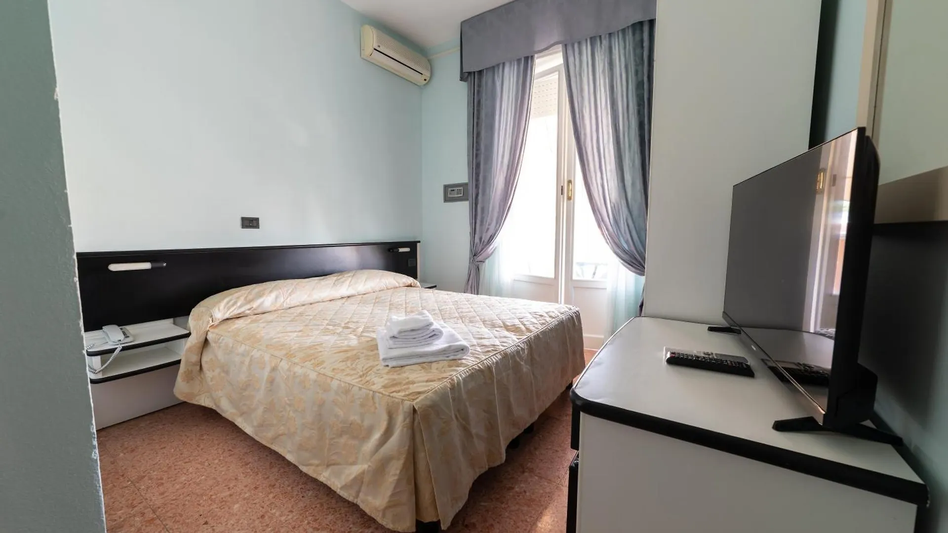 ***  Hotel Lido Marina di Massa Italy