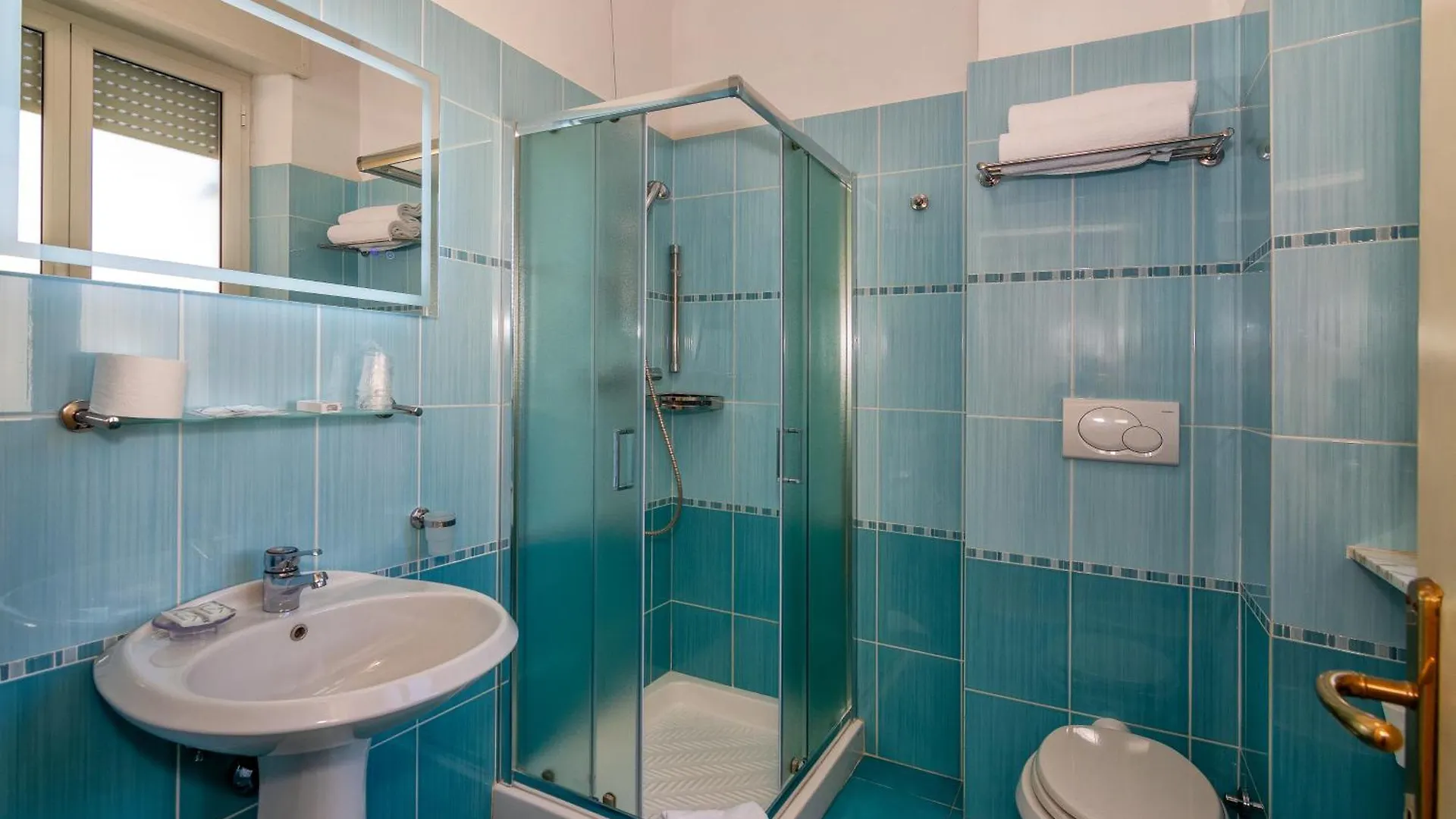 Hotel Lido Marina di Massa 3*,  Italy