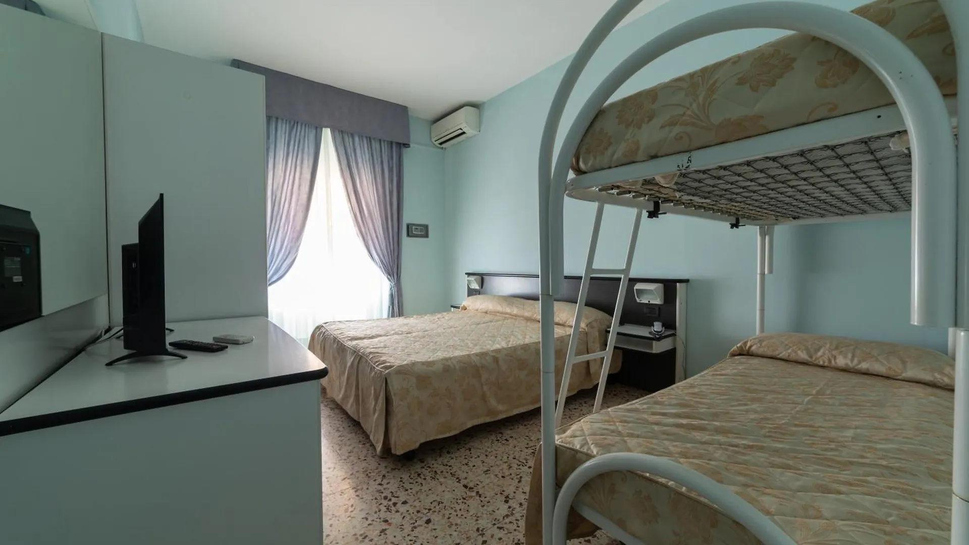 Hotel Lido Marina di Massa Italia