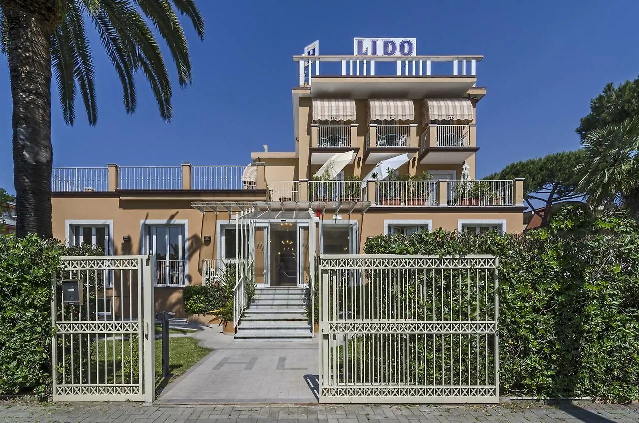 Hotel Lido Marina di Massa 3*,  Italia